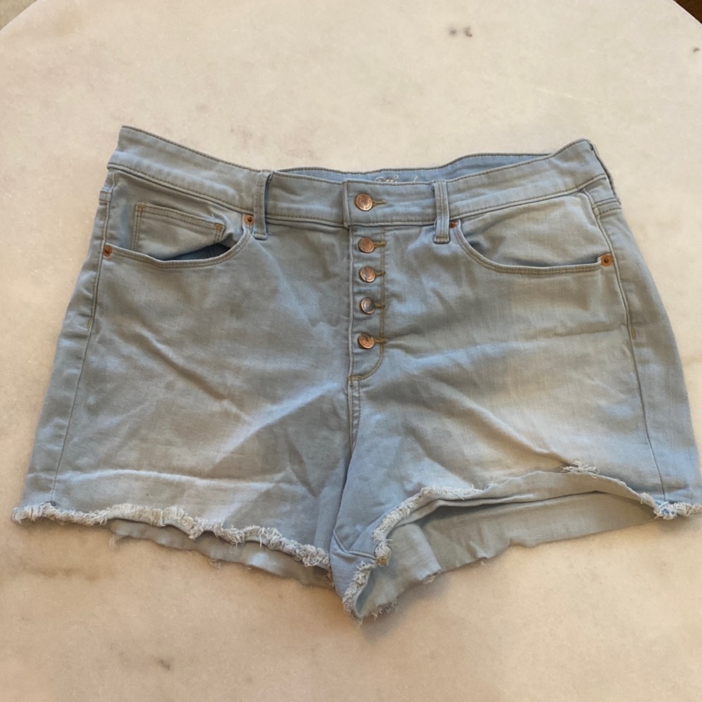 Universal Thread light denim shorts